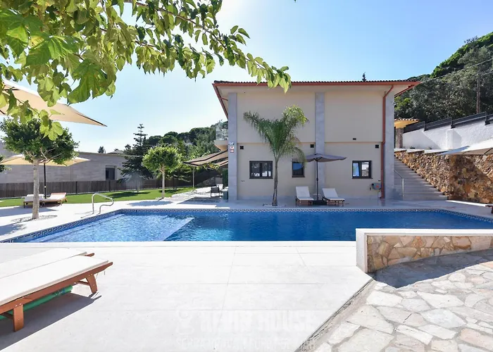 Kevin House - Serra Brava, *