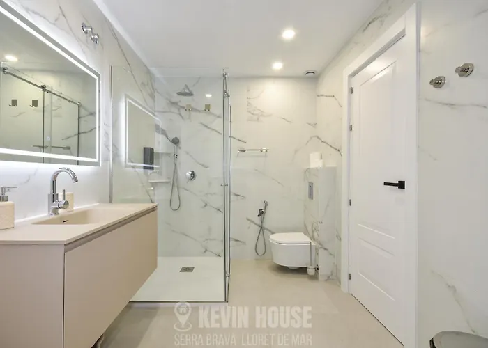 Kevin House - Serra Brava, *