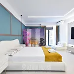 Kevin House - Serra Brava, * Lloret de Mar