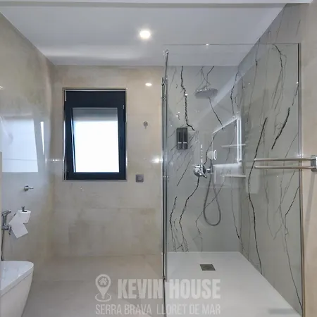 Kevin House - Serra Brava, *