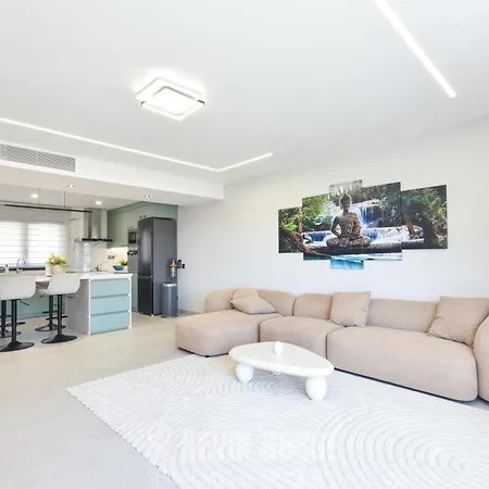 Kevin House - Serra Brava,