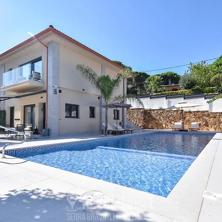 Kevin House - Serra Brava, * Lloret de Mar