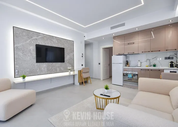 Kevin House - Serra Brava, * Lloret de Mar