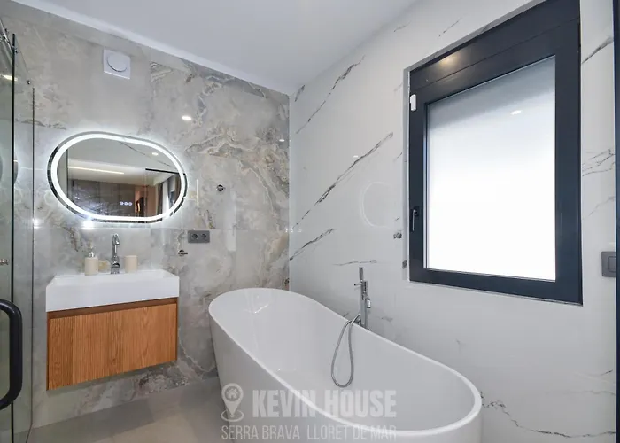 Kevin House - Serra Brava,