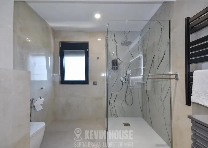 Kevin House - Serra Brava, *