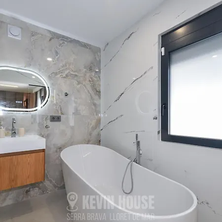 Kevin House - Serra Brava,