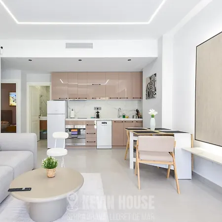 Апартаменты Kevin House - Serra Brava,