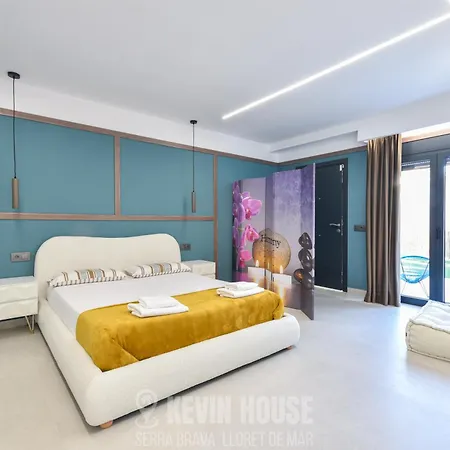 Апартаменты Kevin House - Serra Brava,