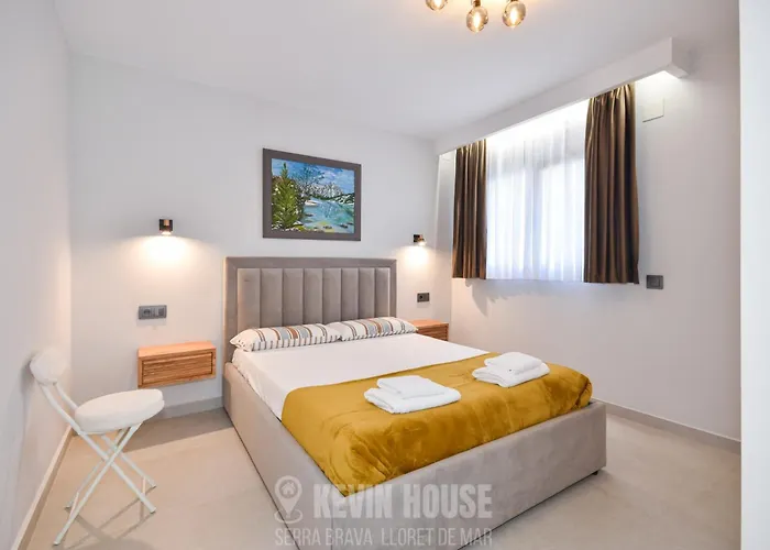 Kevin House - Serra Brava, Apartamento *