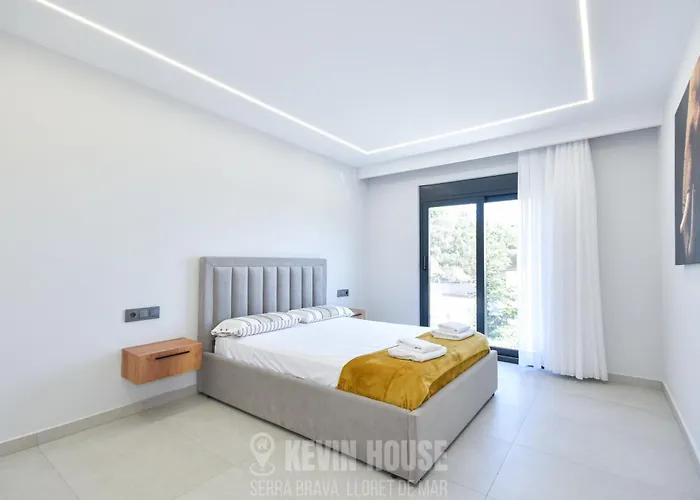 Kevin House - Serra Brava, Lloret de Mar