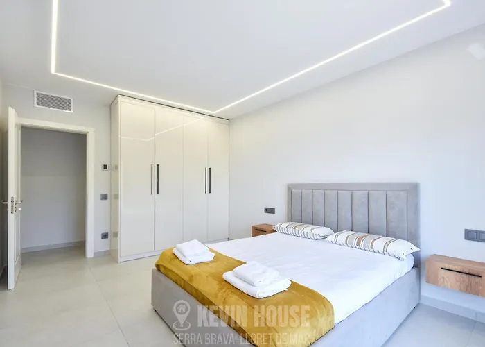 Apartamento Kevin House - Serra Brava,