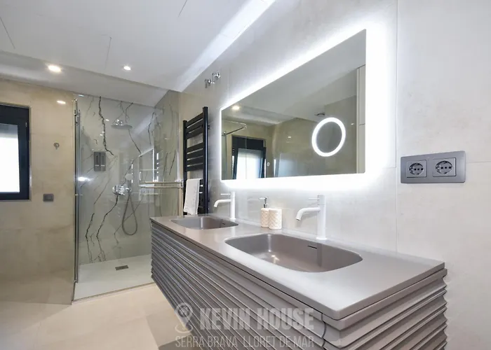 Apartamento Kevin House - Serra Brava, *