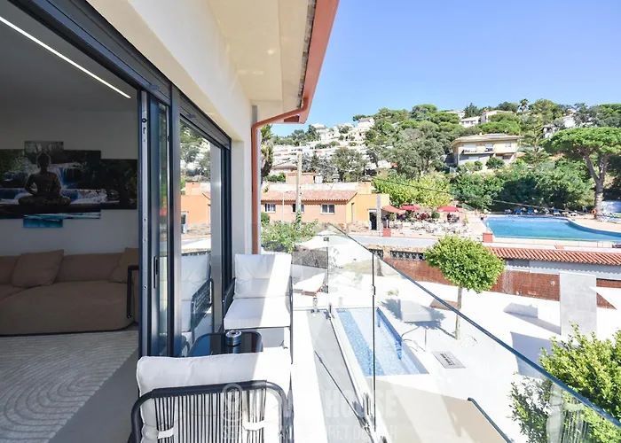 Kevin House - Serra Brava,