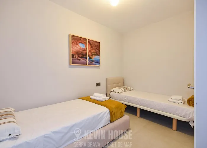 Kevin House - Serra Brava, *