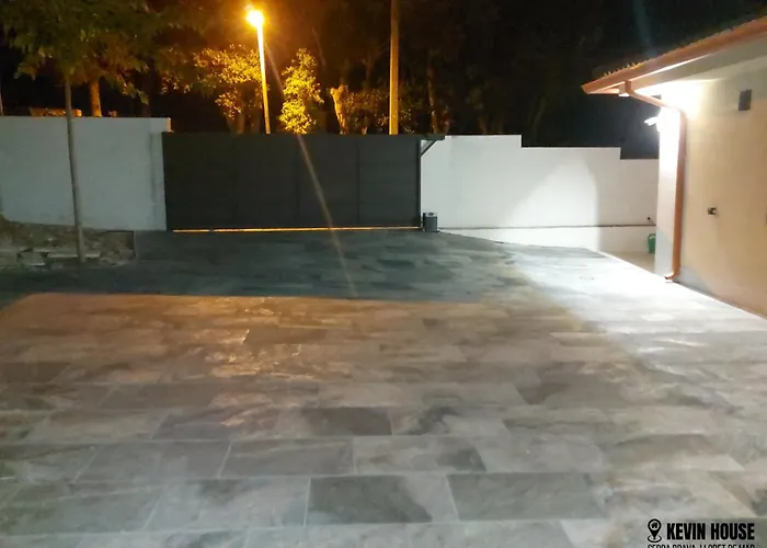 Apartamento Kevin House - Serra Brava,