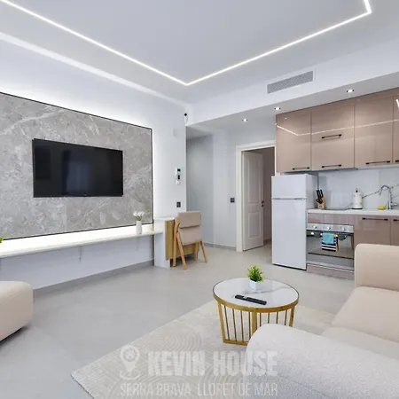 Kevin House - Serra Brava, * Lloret de Mar