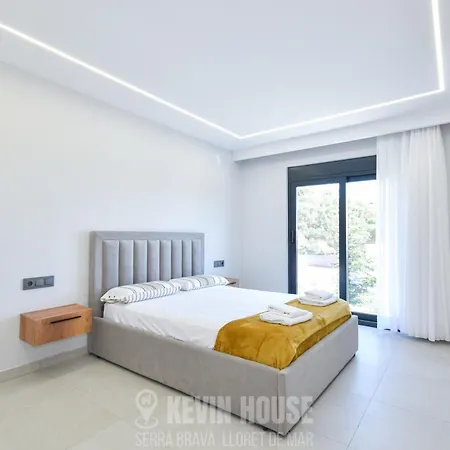 Kevin House - Serra Brava, Lloret de Mar