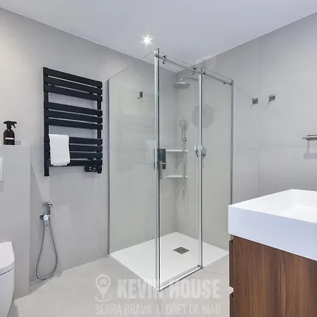 Kevin House - Serra Brava, * Lloret de Mar