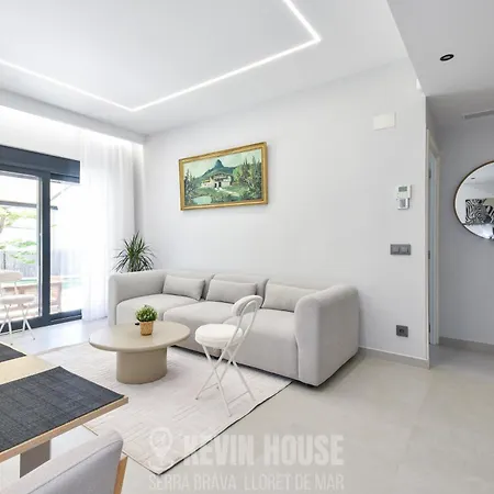 Kevin House - Serra Brava, Lloret de Mar